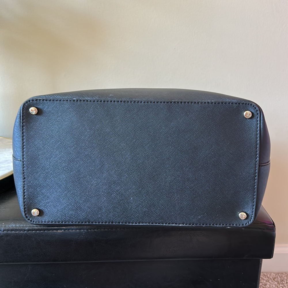 Kate Spade Purse - Picture 8 of 16
